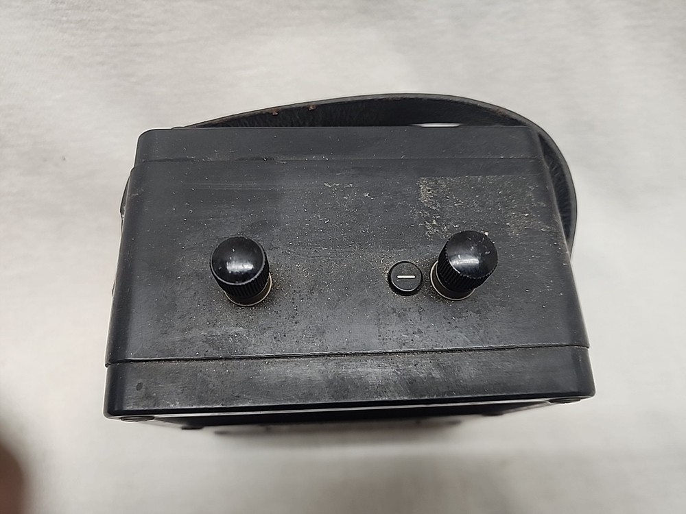 NICE! Vintage DC Voltmeter: Model 931, Electrical Tools. 3V 1000 Ohms