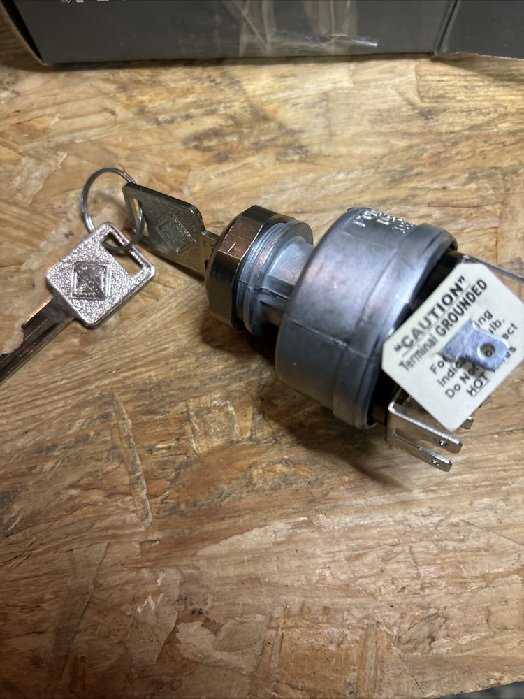 OEM INTERNATIONAL SWITCH ASSY IGN & STARTER 468438C91