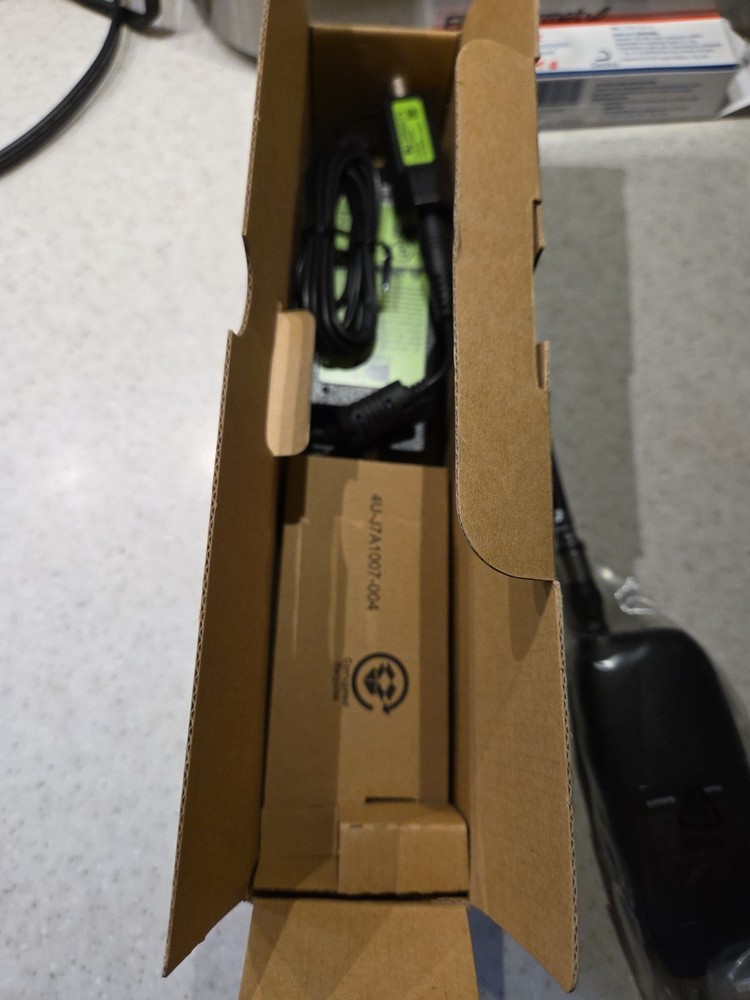Direct TV Deca Broadband DCA2PR0-01 New