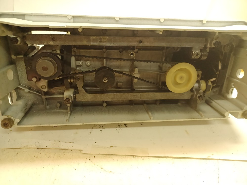 Singer Sewing Machine Zig Zag Model 478 Working