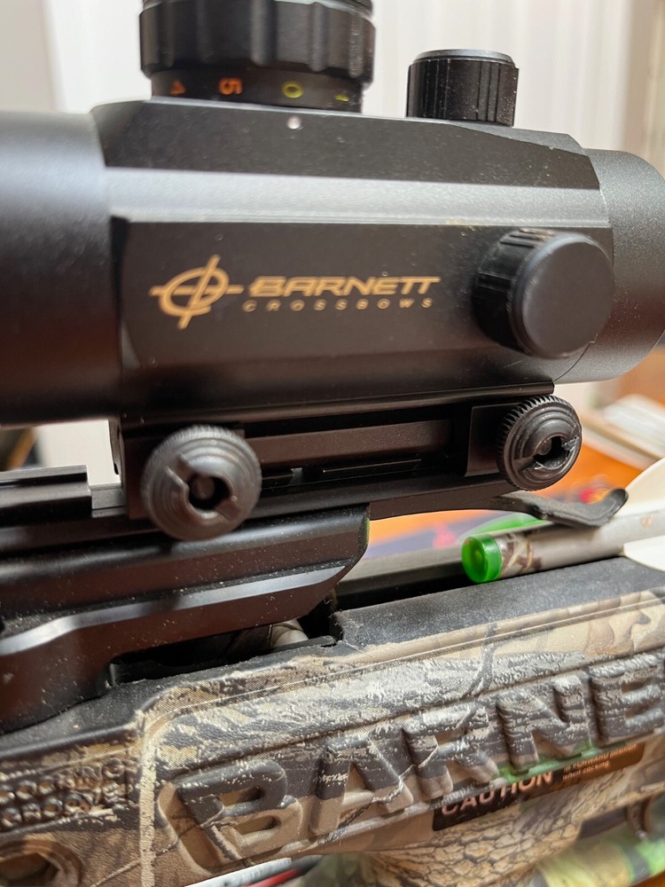 Barnett REVAVI crossbow w/Scope package