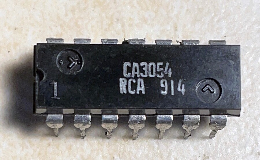 RCA CA3054 Differential Amp. - NOS