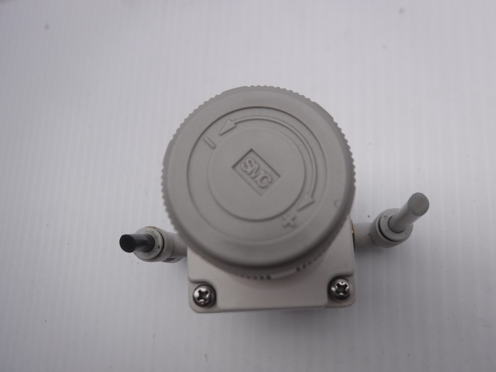 SMC IR2000-F02 Precision Regulator