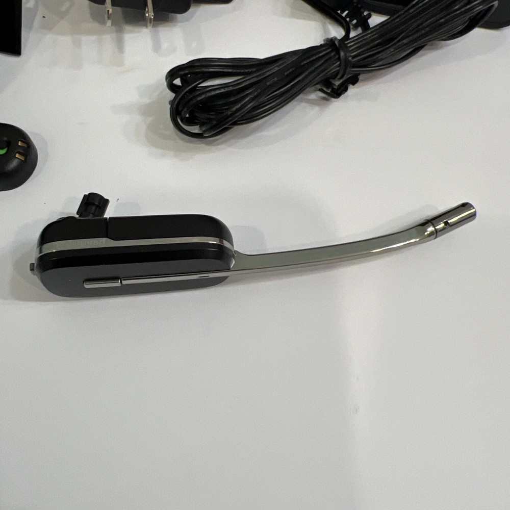 Plantronics WH500 Black - Bluetooth Headset - Cradle, Charger, Missing Eartips