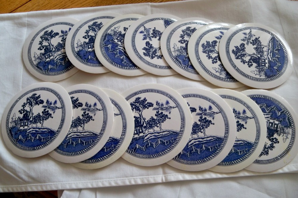 Vintage 14 Blue Willow Coaster Set, PVC
