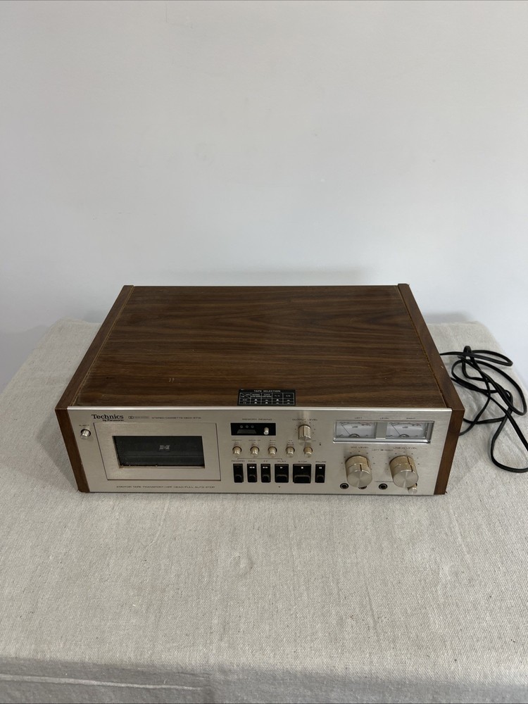 Vintage Technics by Panasonic RS-671A Stereo Cassette Deck Powers On