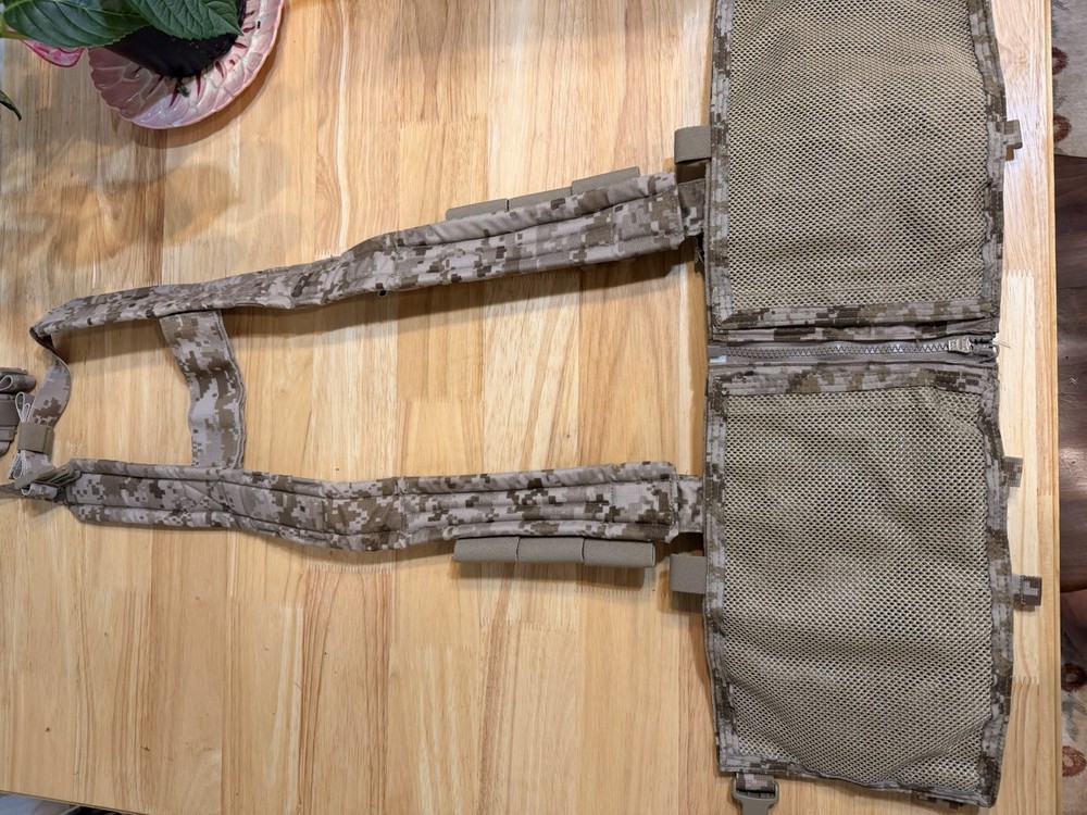 Eagle Industries AOR1 Multipurpose Chest Rig Split Front V.2