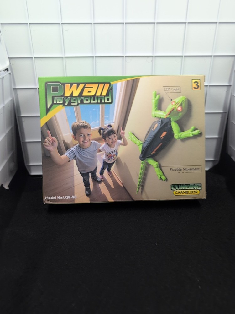 Wall Climbing Chameleon Remote Control Toy LED Light Flexible Movement