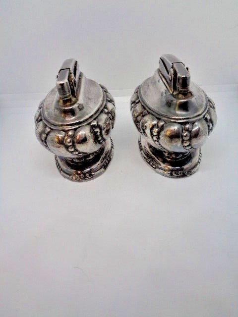 2 VINTAGE US PLATED TABLE LIGHTERS BY RONSON CROWN