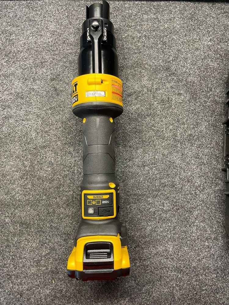 DEWALT DCE600D1K4 20V MAX Hydraulic 1/2"-4" Punch & Die Knockout Tool Kit*