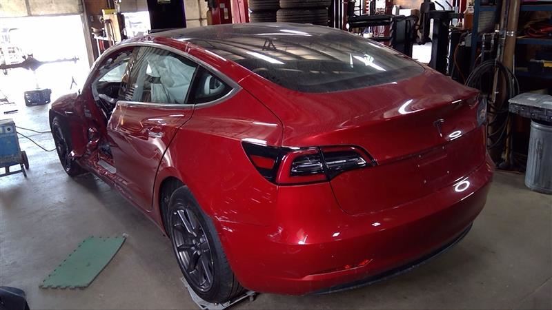 TESLA 3 2018 FRONT PERPENDICULAR RADAR/Projector 1447827