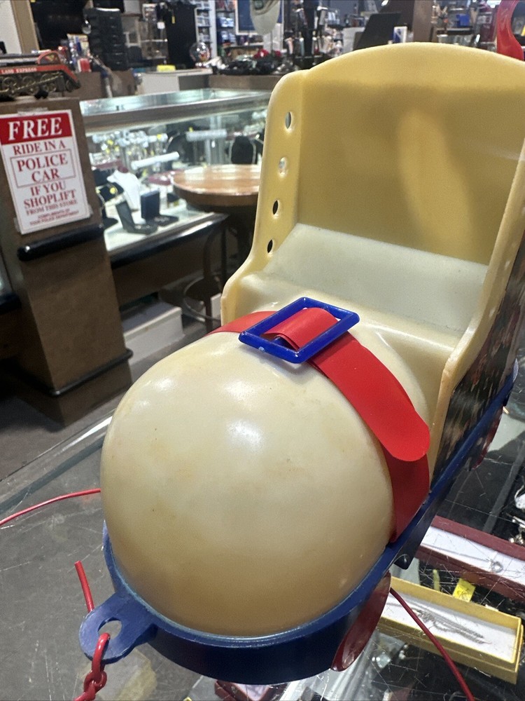 Pull Dong Busy Boot Made In Hong Kong