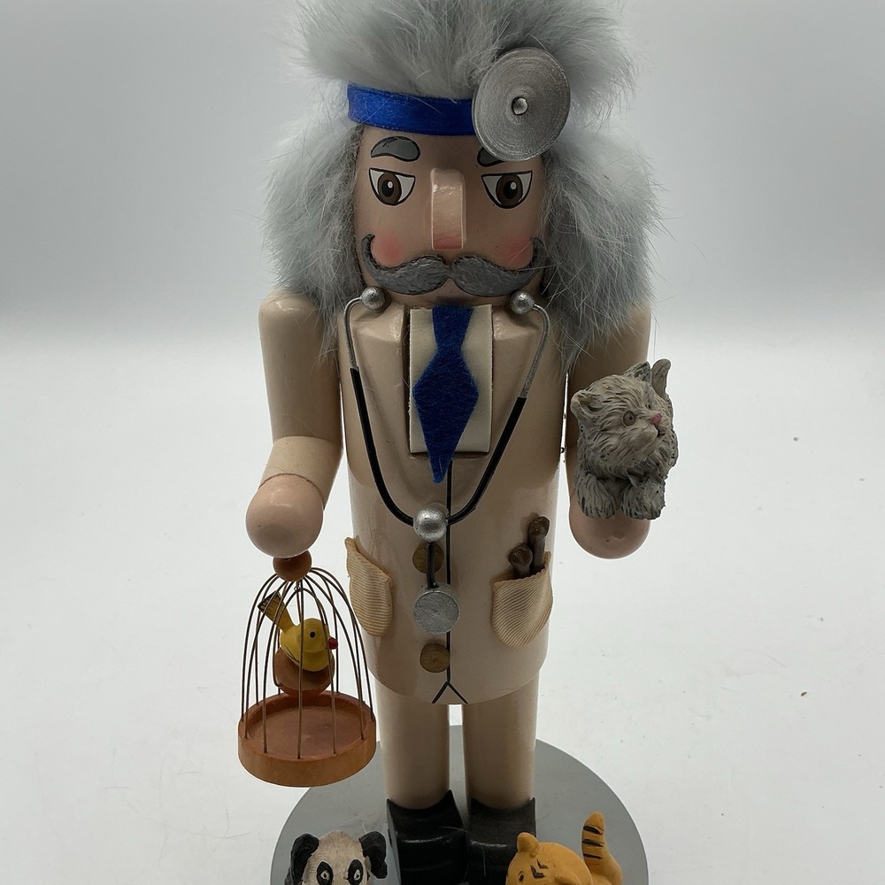 Rare -Vintage Nutcracker Village Veterinary Nutcracker- 2000