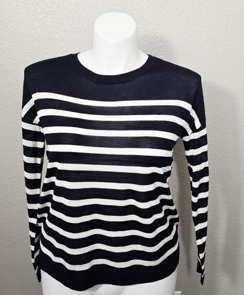 A New Day Size M Sweater Striped Navy Blue & White Womens Lightweight Pullover