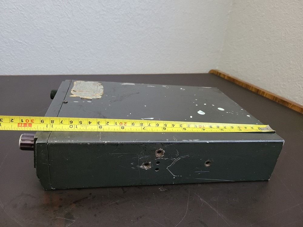 Comco 730 (VHF-AM AERONAUTICAL Transceiver Shassis???) AS IS Untested For Parts