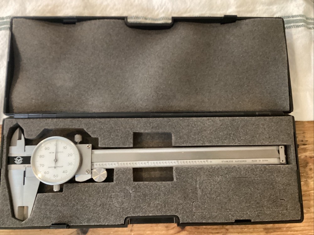 Aerospace Dial Caliper .001 8" w/ Case