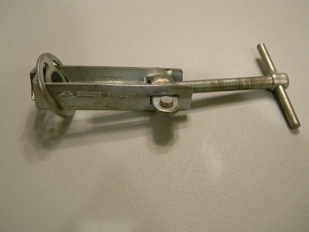 Chicago Specialty No 3074, Faucet Valve Puller