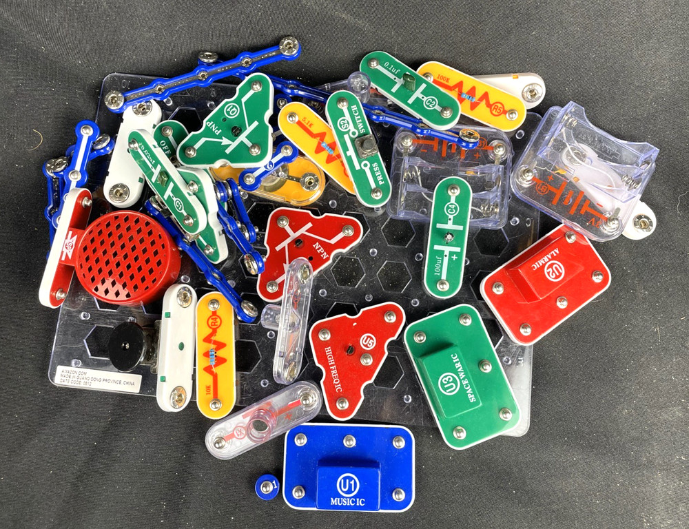 Big Lot - Electronic Snap Circuits - 3 sets