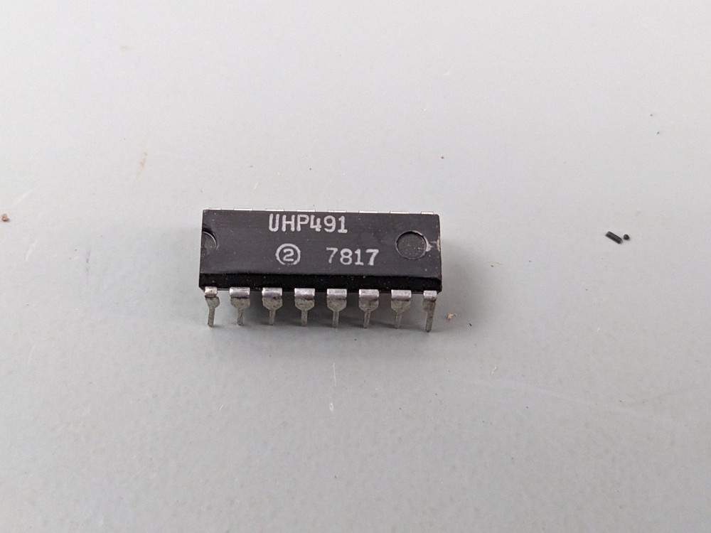 (2) Sprague UHP491 Gas Display Driver ICs