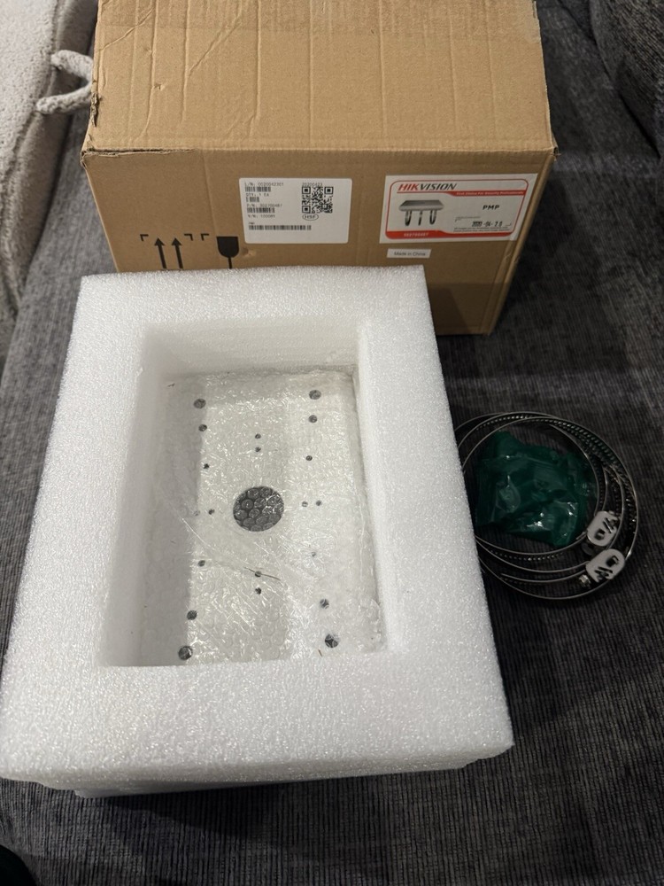 Hikvision PMP Vertical Pole Mount Adapter for PTZ Cameras Security Accessory