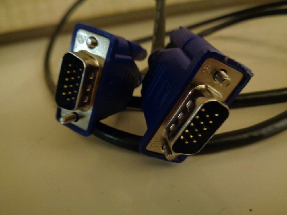 AWM E101344 STYLE 20276 dual male VGA cable