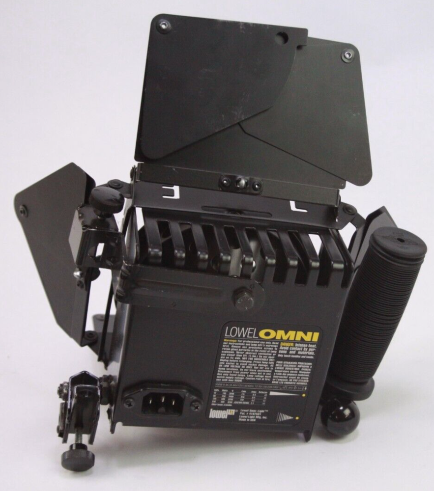 Lowel Pro-Light 4777566 w/ Power Cord & Barn Doors Tested