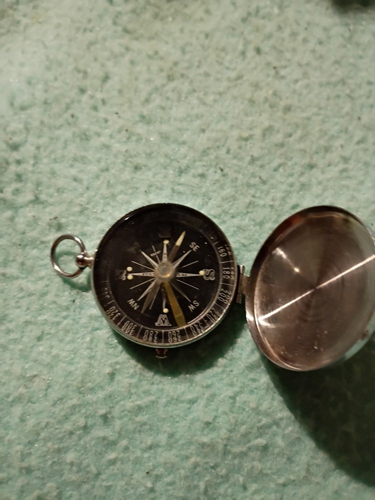 Vintage pocket compass