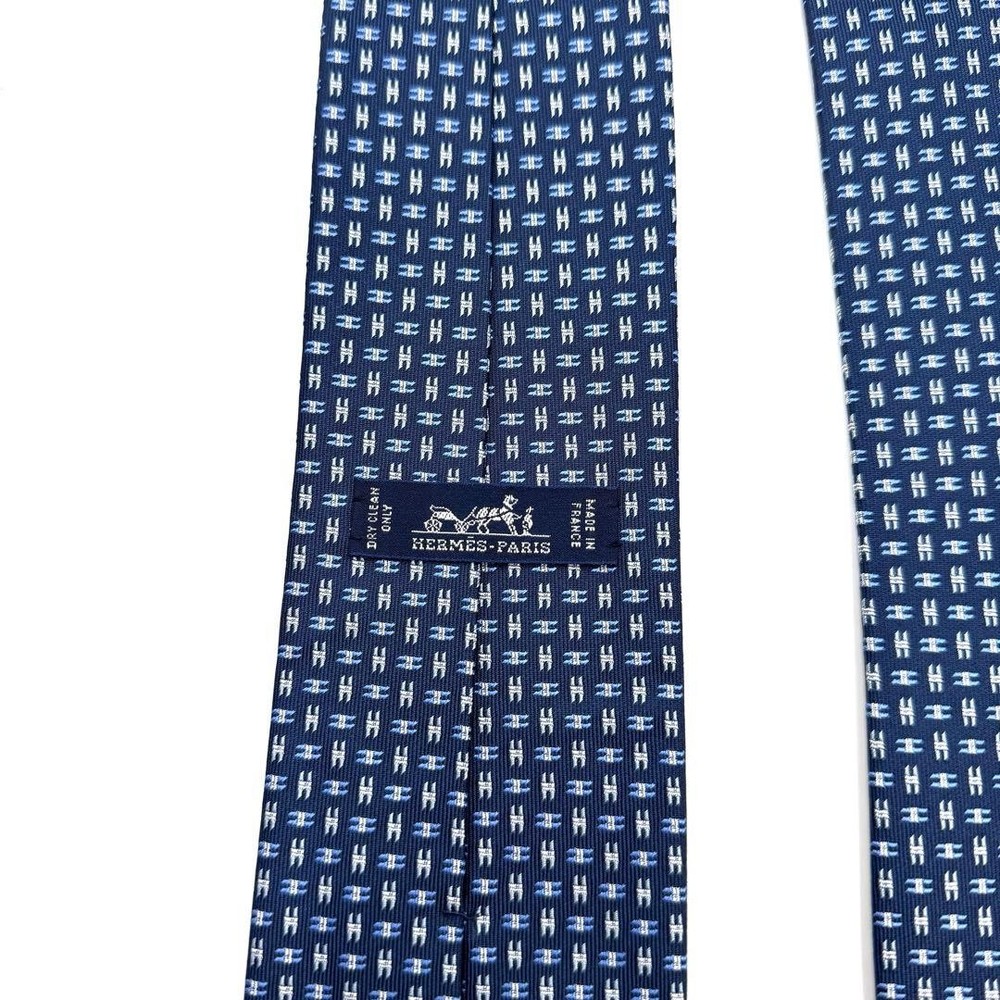 Hermès Navy Silk Tie H Pattern Unused 144cm Accessories