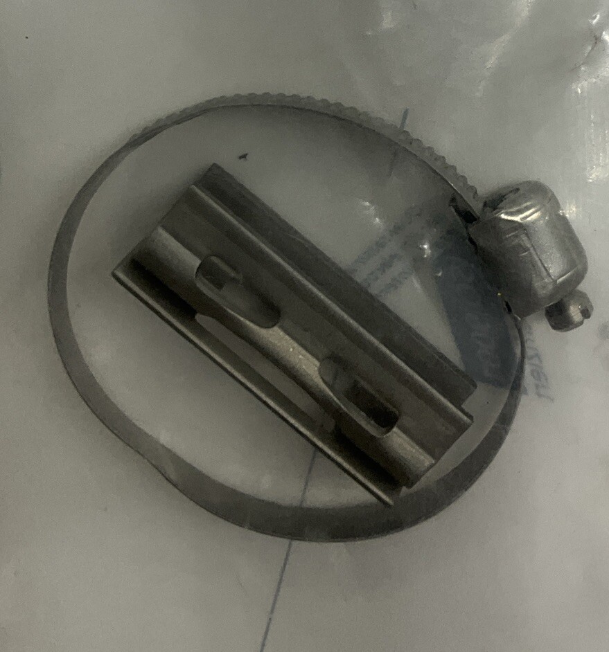 IFM Efector E11977 Cylinder Switch Fixing Strap 28-39mm