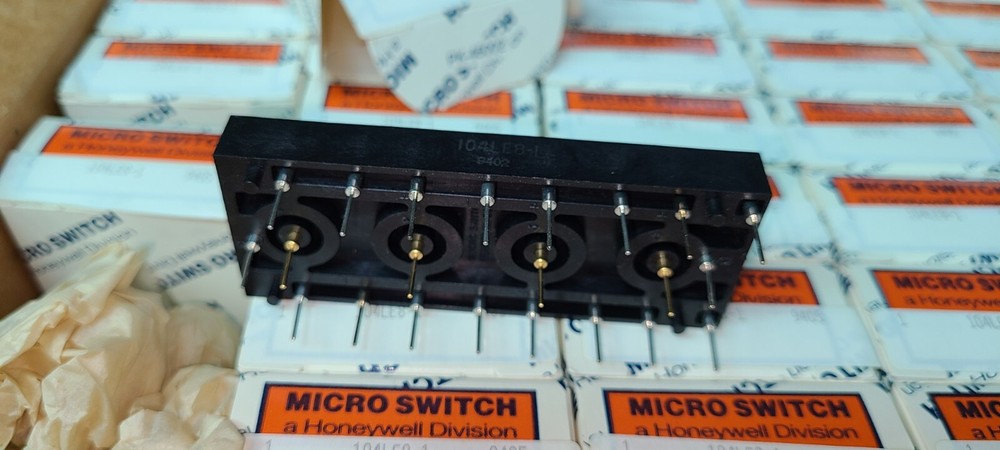 Micro Switch Honeywell Push Button Switch 104LE8-1 104LE8
