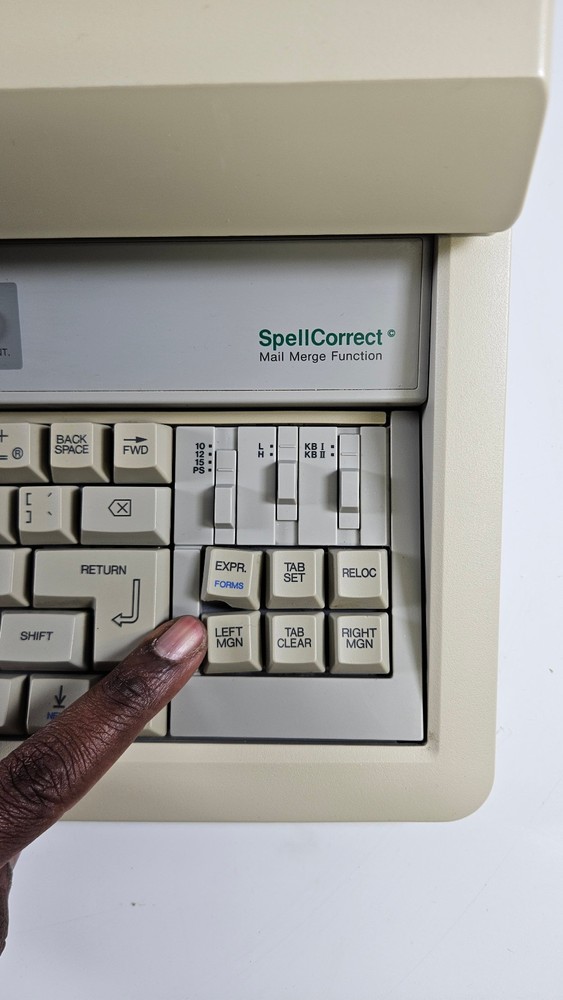 Panasonic KX-E4020 Electronic Typewriter Spell Correct -Working [Read Desc]