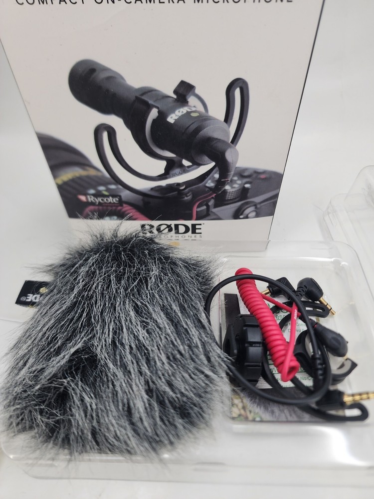 Rode VideoMicro Compact On-Camera Microphone with Rycote Lyre Shock Mount