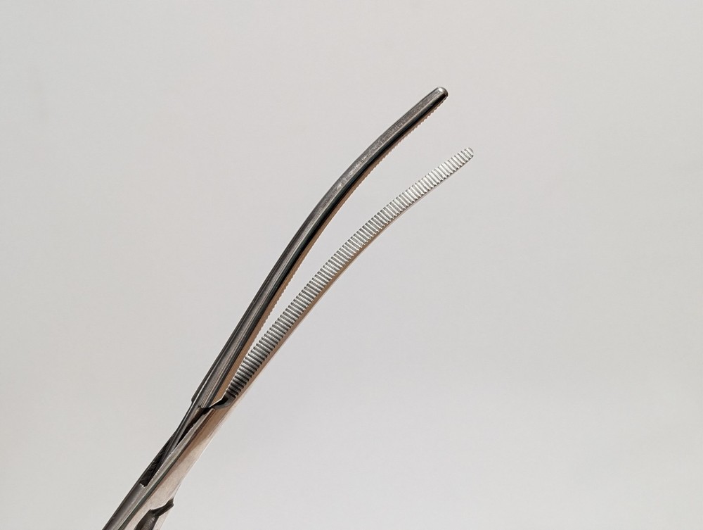 4 pcs. Assorted Forceps JARIT 105-196 CODMAN 32-4121 (USED).