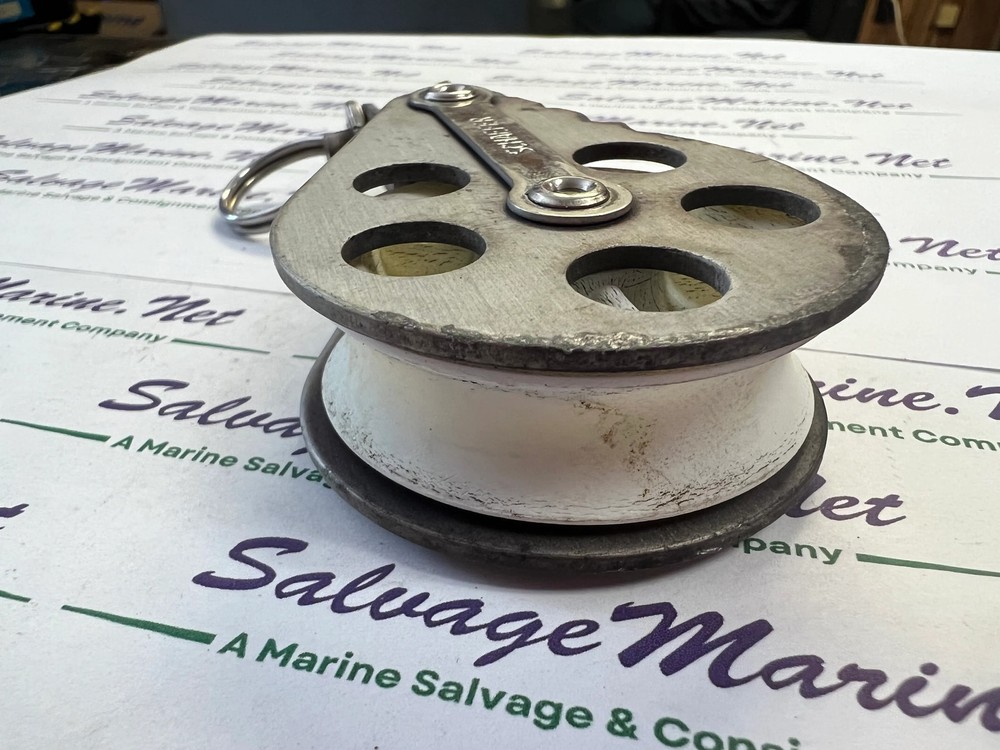 Schaefer 51mm (2") Single Aluminum Block with Swivel Shackle