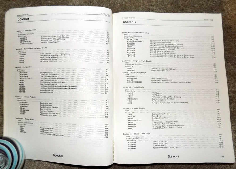 1982 Signetics Analog Data Manual Book Free Shipping