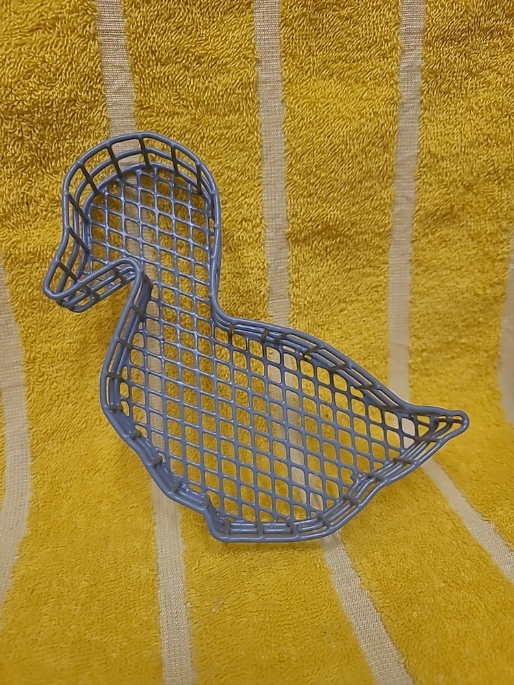 Duck Shaped Wire Basket Can Hang On Wall
