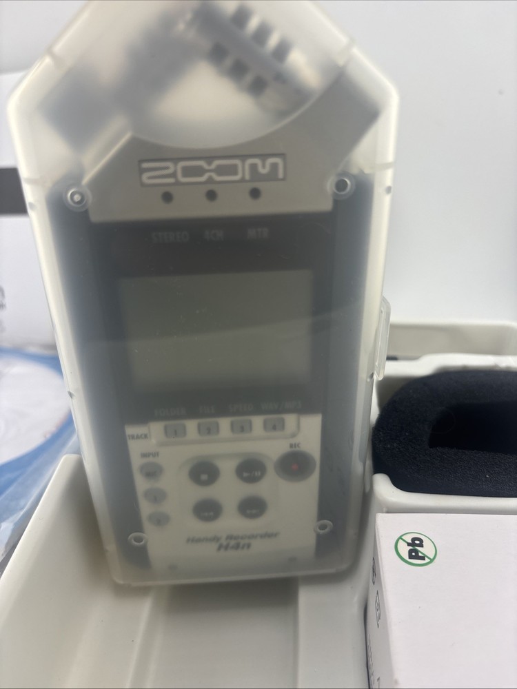 ZOOM H4N HANDY RECORDER DIGITAL AUDIO MULTITRACK OPEN BOX COMPLETE FOR CREATORS