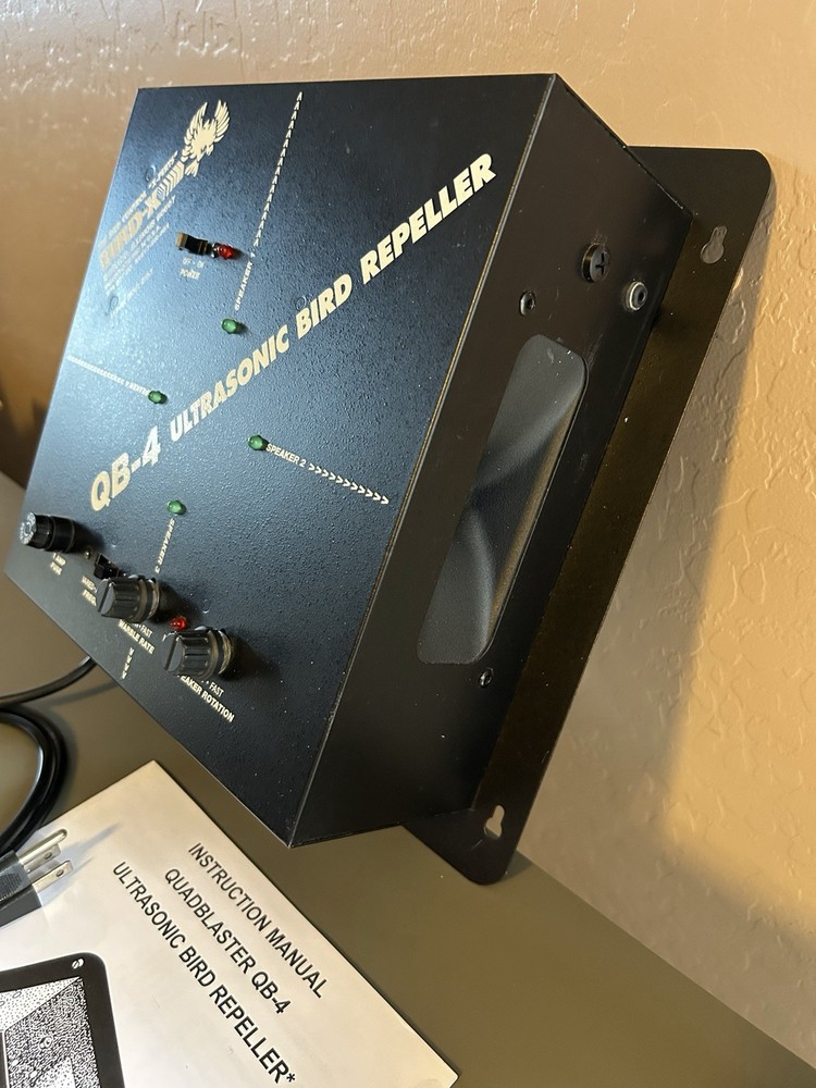 Bird-X QB-4 Ultrasonic Bird Repeller