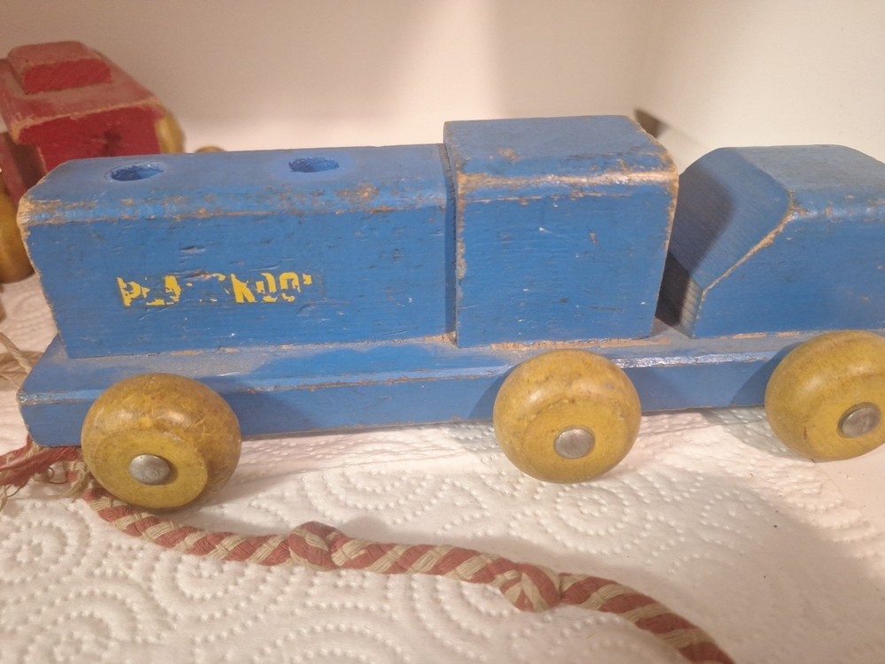Playskool 1950s Wooden Trains, Pull String, Pull Along.