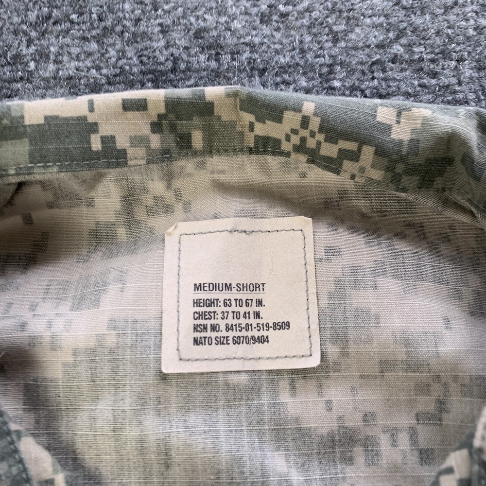 US Army ACU Digital Camo Coat Jacket Combat Uniform Digital Size Medium Short
