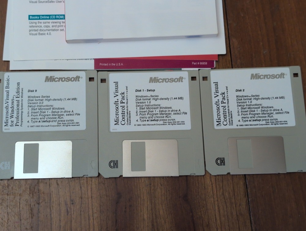 Microsoft Visual Basic Professional Edition Version 4.0 + Control Pack 1.0 3.5"