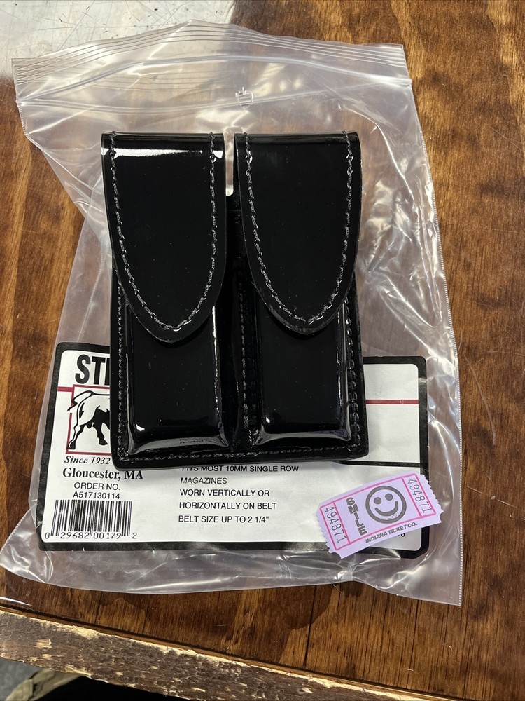 Strong Leather Co. Gloss Black Leather Hook & Loop Double Magazine pouch A517