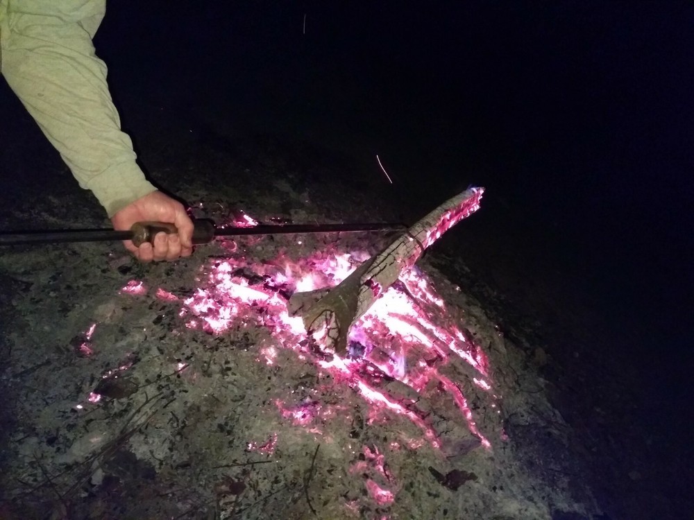 CLINKER GRABBER FIRE TOOL Log Mover Turner Fire Pit Campfire Fireplace Stove
