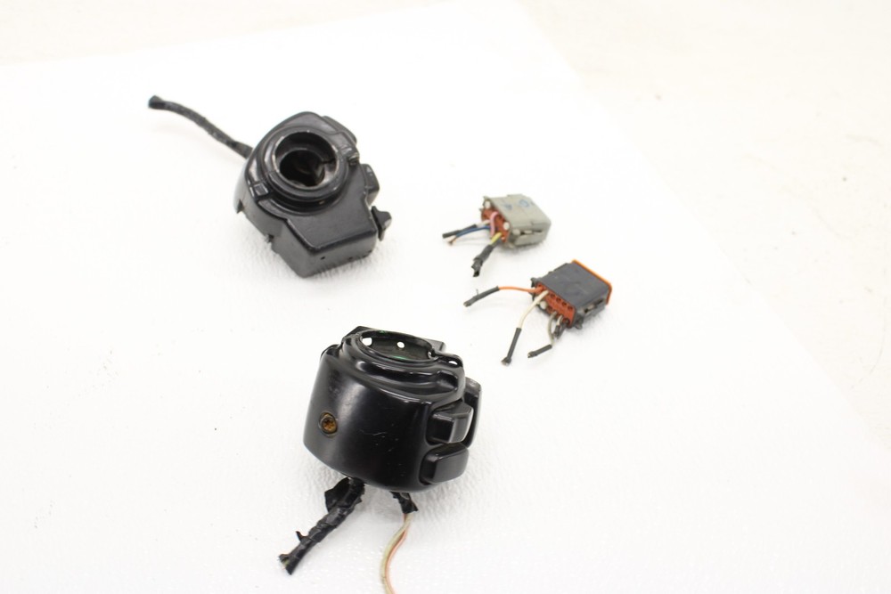 00-05 Harley-davidson Electra Glide Classic Efi Flhtci Right/Left Control Switch