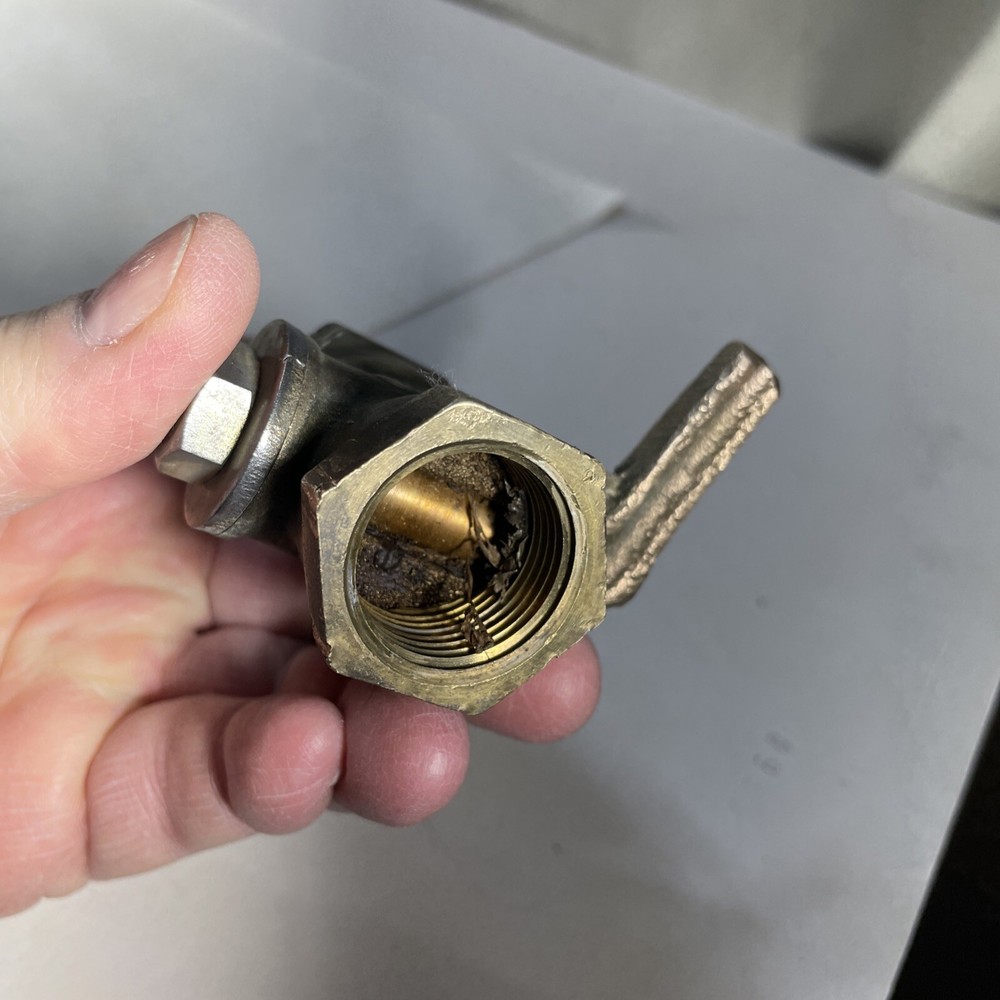 Old solid brass gas valve 3/4” inch McD. G