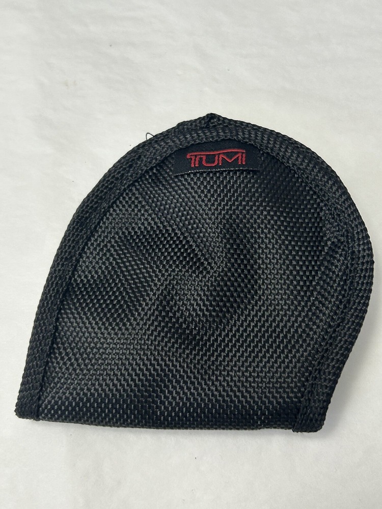 New DELTA ONE Gray TUMI Traveling Soft Case Amenity Kit (U14)