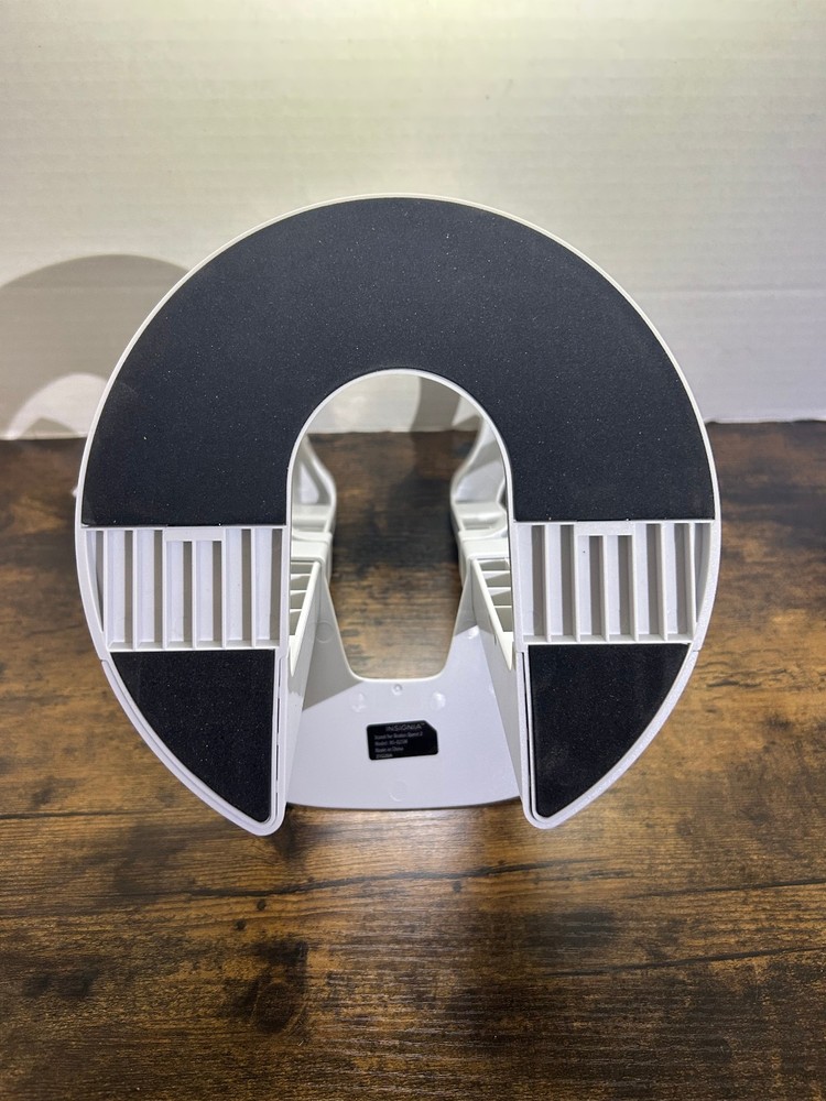Insignia - Stand for Oculus 2 - White NS-Q2SW NO BOX