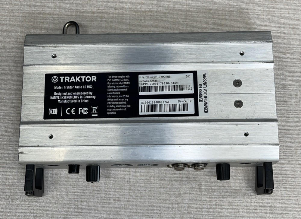 Traktor Audio 10 – Scheda Audio DJ /READ