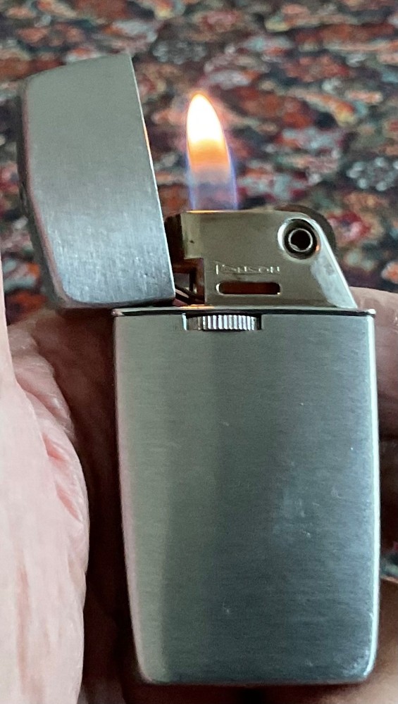 Vintage Ronson Varaflame lighter / Germany / Serviced.