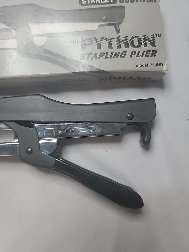 Bostitch Python Stapling Plier P3-IND